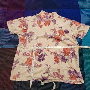 Cream Floral Woman's mock turtleneck